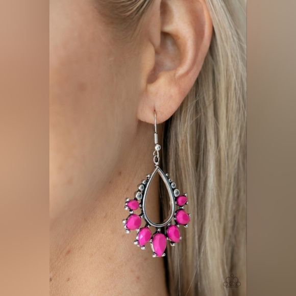 NWT Paparazzi Flamboyant Ferocity Pink Teardrop Dangle Earrings - Picture 1 of 13